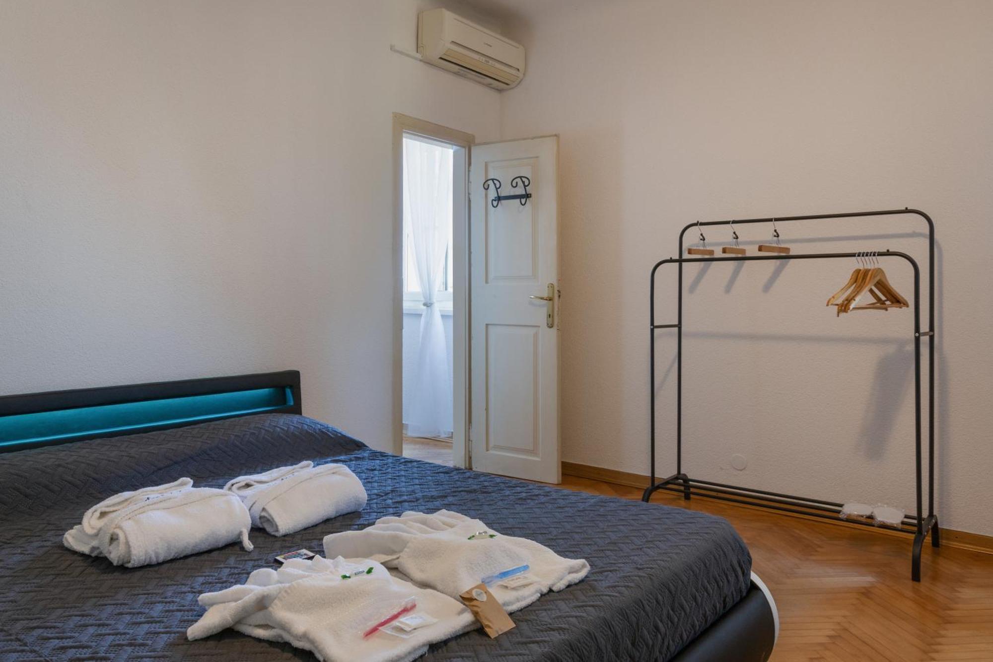 Vistasanlu Lägenhet Trieste Exteriör bild